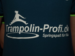 Neue Trikots für den HSG Pyrbaum-Seligenporten Handball B-Jugend von www.trampolin-profi.de