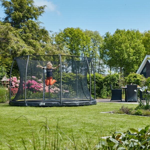 Trampolin aufbauen: Standortfrage Gartentrampolin - Beratung trampolin-profi.de