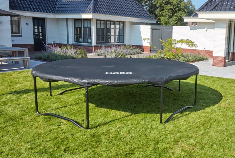 Trampolin reinigen leicht gemacht dank Abdeckung - kaufen auf trampolin-profi.de