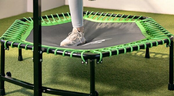Balance Swing Training - Fitnessstudio Trampolin - trampolin-profi.de