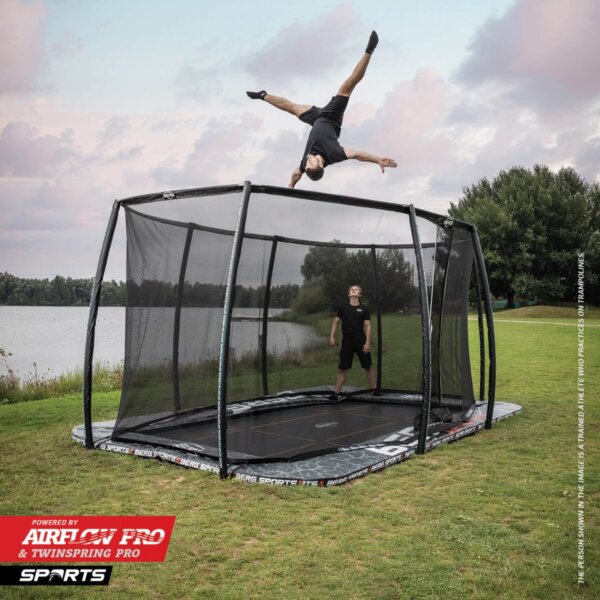 BERG Trampolin Ultim Pro Bouncer 300 x 500 cm FlatGround Sports V2022 - trampolin-profi.de