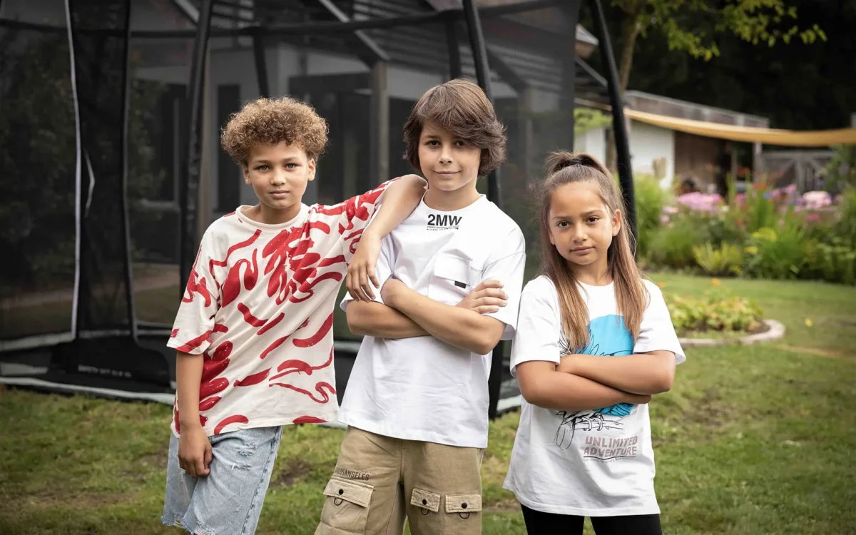 Trampolin vom Discounter: Lohnt sich der günstige Preis? Erfahren Sie, warum Qualität und Sicherheit bei Markentrampolinen so wichtig sind. - Ratgeber trampolin-profi.de