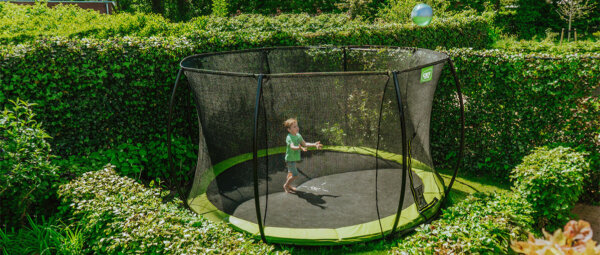 Bodentrampoline gibt es mit Netz aber auch komplett ohne - trampolin-profi.de RATGEBER