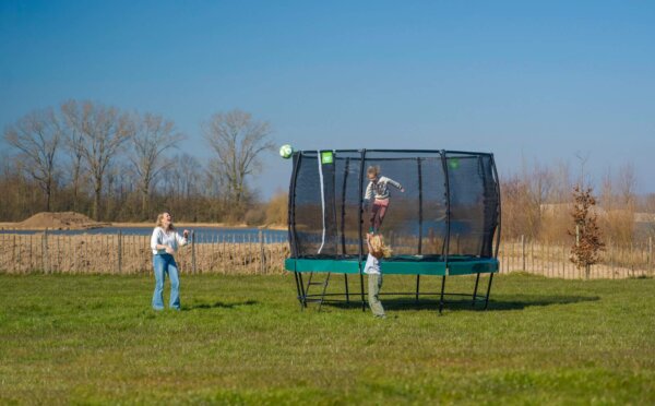 Ostergeschenke für Kinder 10 Jahre – das Trampolin begeistert lange Zeit - RATGEBER trampolin-profi.de