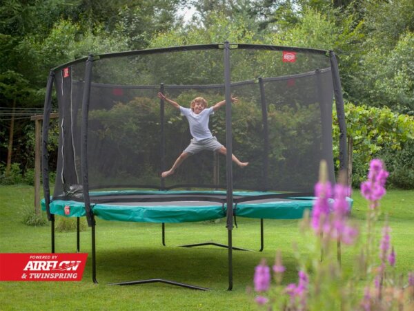 Trampolin Geschichte - wie wäre es mit einem ovalen Gartentrampolin von BERG - trampolin-profi.de