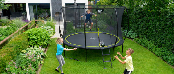 Sicheres Springen fängt schon beim passenden Standort an - RATGEBER trampolin-profi.de