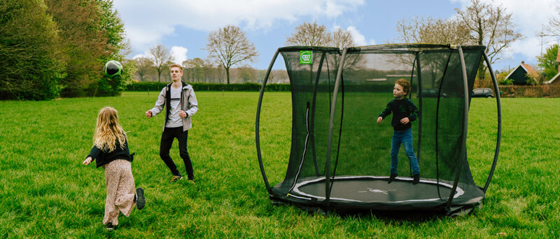 Trampolin Bodeneinbau - schnell und einfach erklärt - trampolin-profi.de RATGEBER