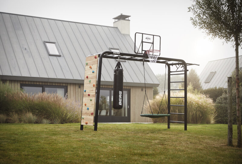 Unser nächstes Gartenprojekt: die BERG PlayBase - wir bestellen wieder auf trampolin-profi,de