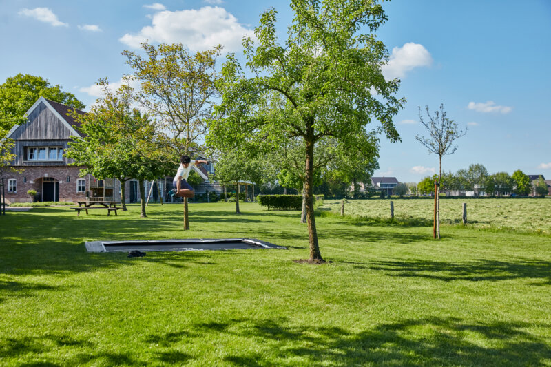 SALTA Bodentrampolin Royal Base Ground Sports rechteckig - verschiede Größen passen auch in den kleinen Garten - Ratgeber trampolin-profi.de
